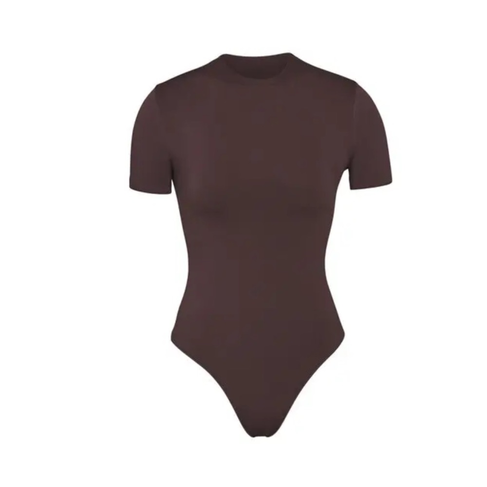 🤎HTF NEW SKIMS ESSENTIAL T-SHIRT BODYSUIT IN ESPRESSO XXS/XS